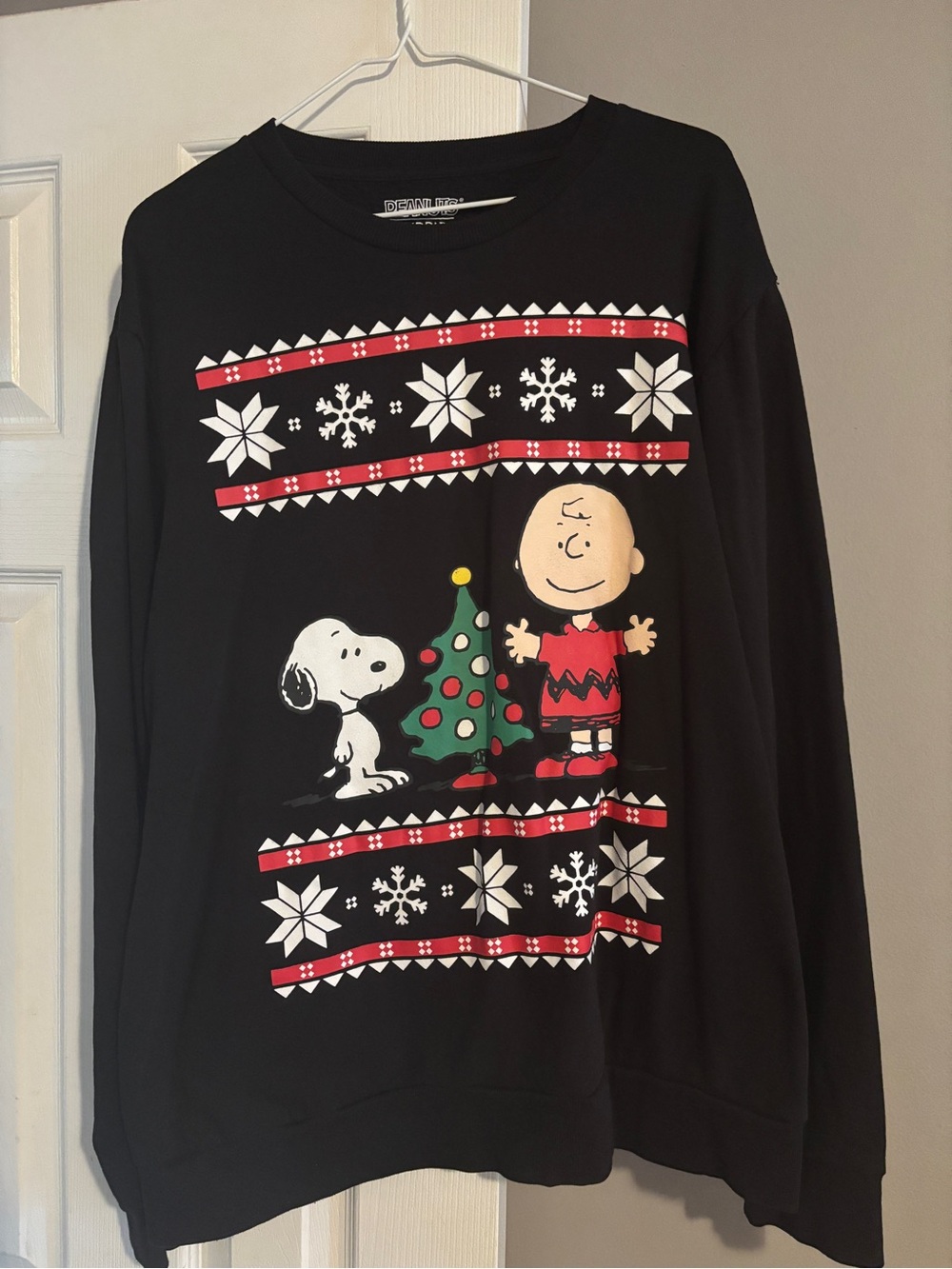Peanuts Charlie Brown & Snoopy Black Holiday Sweatshirt size XL